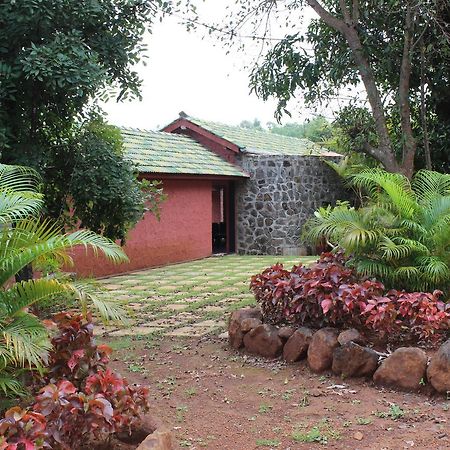 Cherilyn Monta Resort - Ratnagiri Vatul Zewnętrze zdjęcie